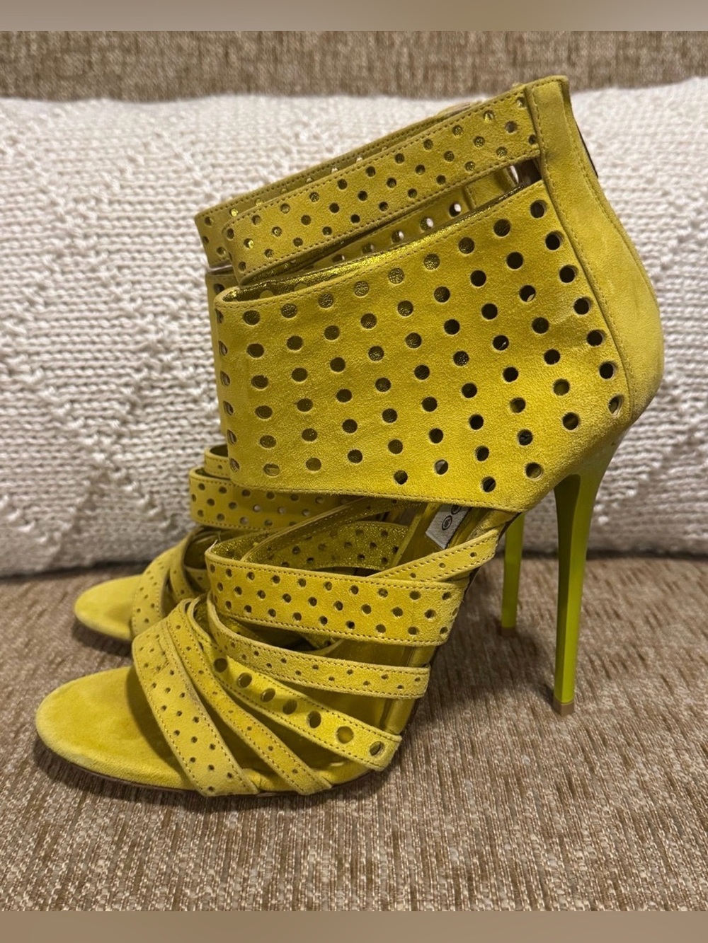 ❤️ Authentic Jimmy Choo Suede Strappy Stiletto Heels Size 40 ❤️
